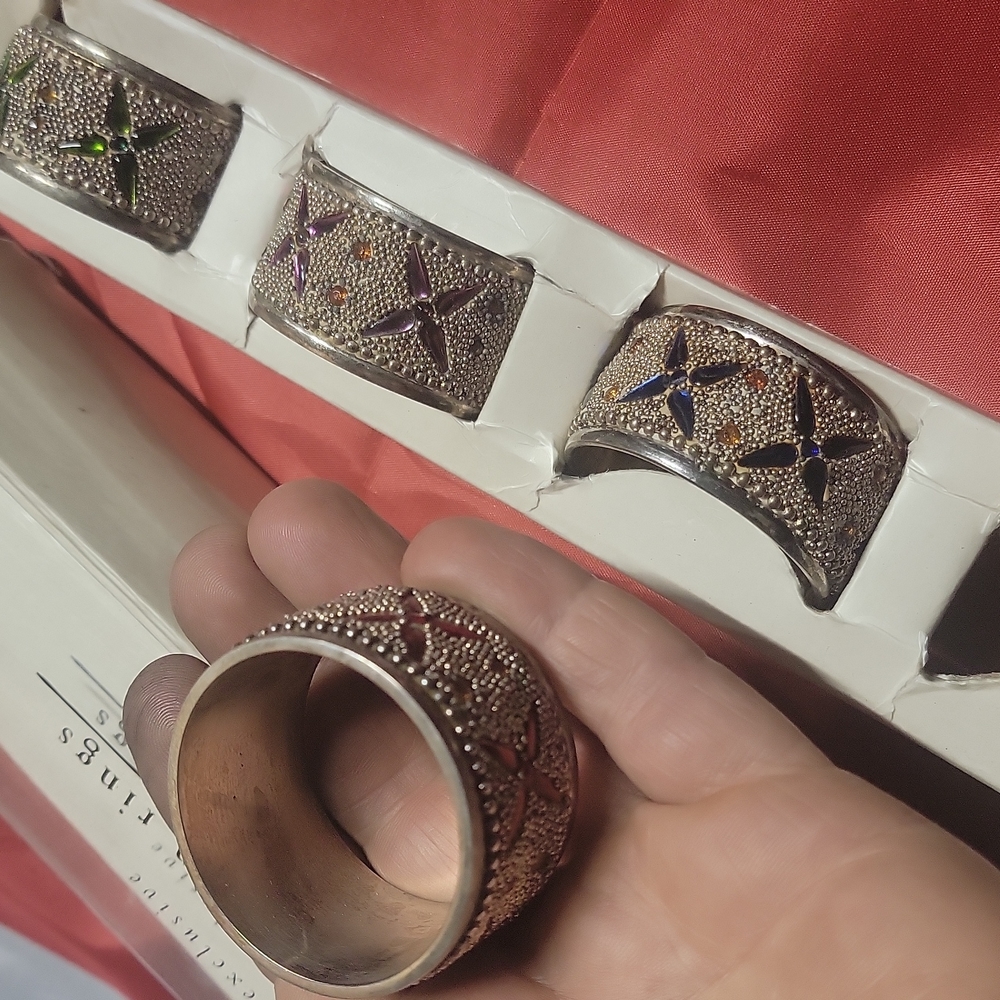 Jeweled Napkin Rings - Picture 3 of 3